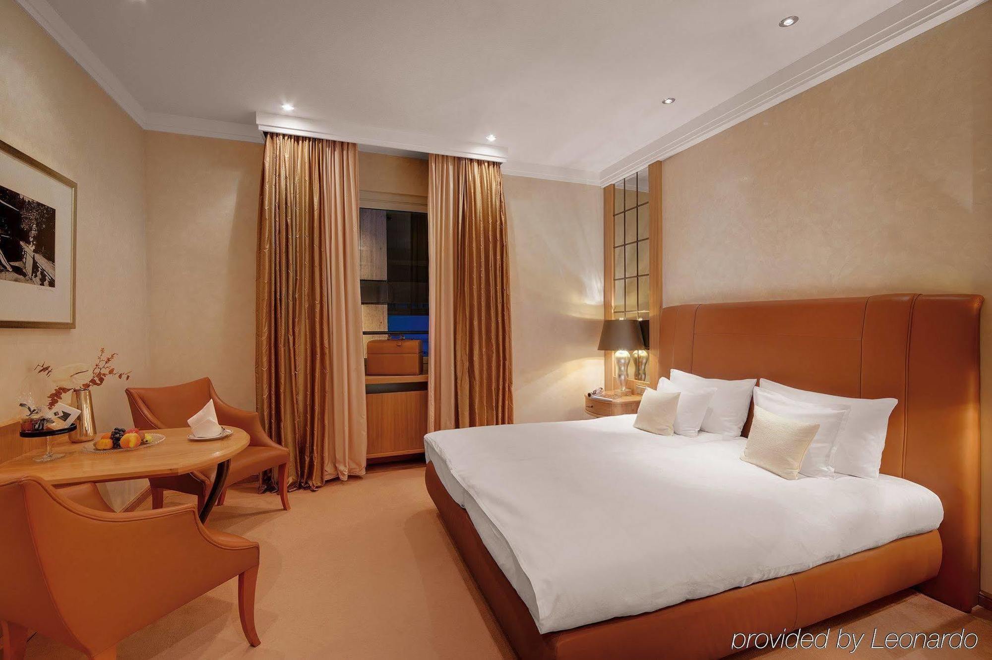 Hotel Koenigshof Μόναχο Δωμάτιο φωτογραφία